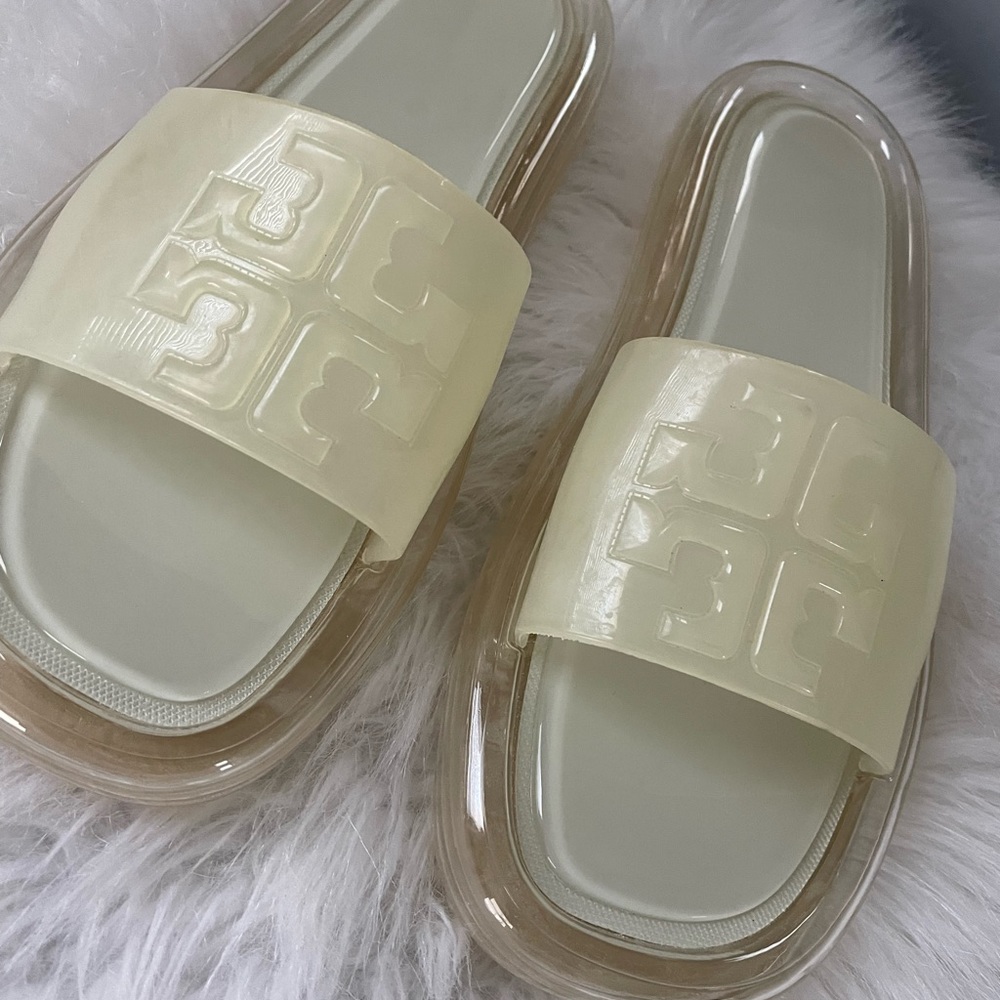Tory Burch Size 7 Logo-Embossed Bubble Jelly Slide. Perfect condition.